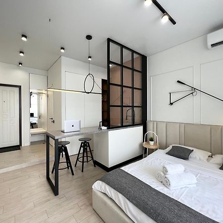 Квартира Smart В Новом Доме Pavlodar Exterior foto