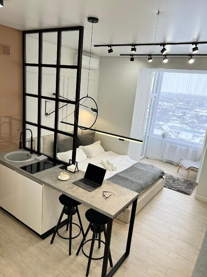 Квартира Smart В Новом Доме Pavlodar Exterior foto